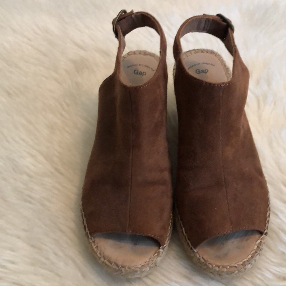 2/$25 GAP brown faux suede sandals size 6